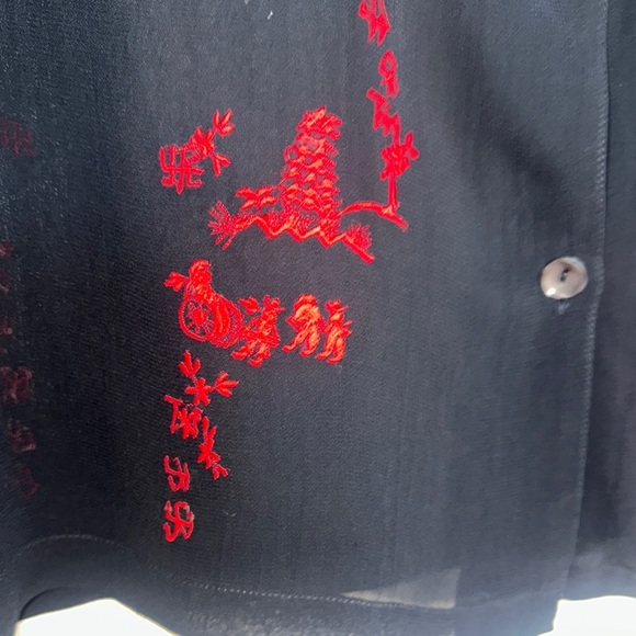 Black and Red Casual Button Down‎ Shirt with Abstract Patterns - Picture 2 of 5